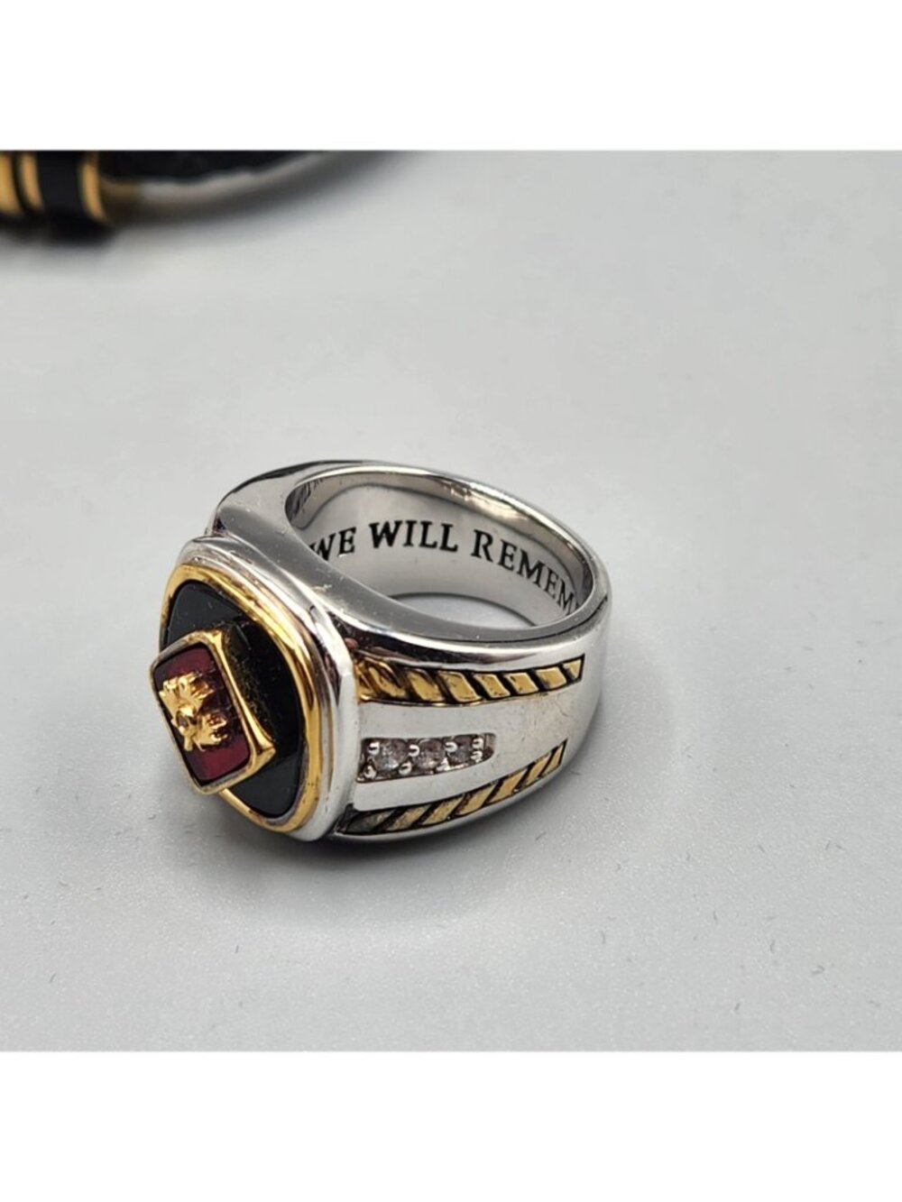 Bradford Exchange D-Day 75 Years Dog Tag Ring Bracelet Lest We Forget Set - Picture 6 of 15
